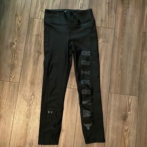 Under Armour warrior capris sz small